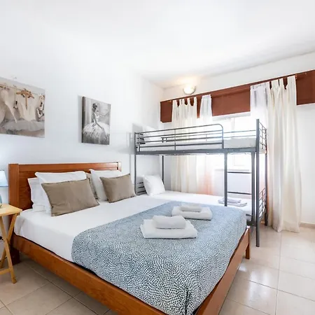 Lagos Homestay Apartman