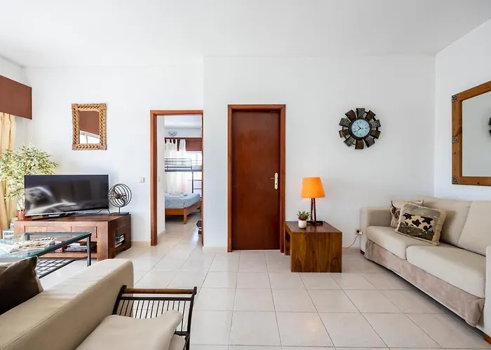 Lagos Homestay ラゴス